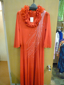 カラオケ赤ドレス